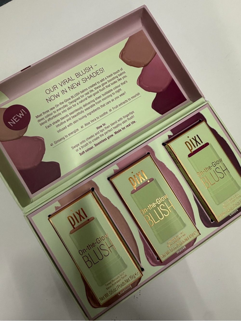 BRAND NEW NWT PIXI BLUSH SET